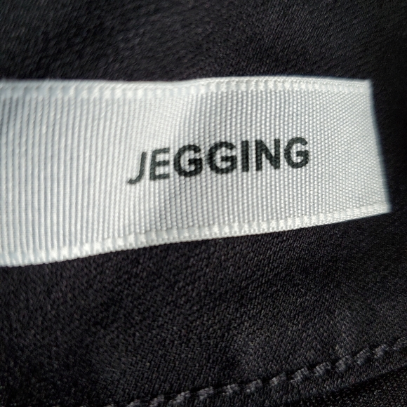 Torrid Black Jegging Skinny Jeans High Waisted Rise NEW - Picture 9 of 11